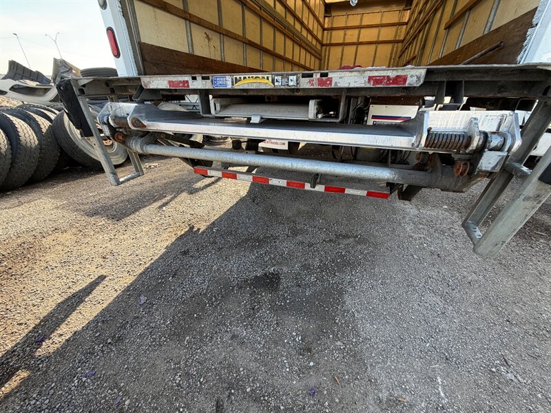 2017 International DuraStar 4300 - Photo 3 - Medley, FL 33166