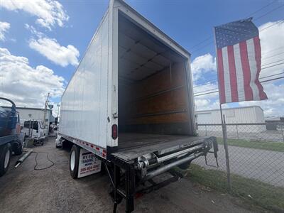 2021 Freightliner M-2   - Photo 4 - Medley, FL 33166