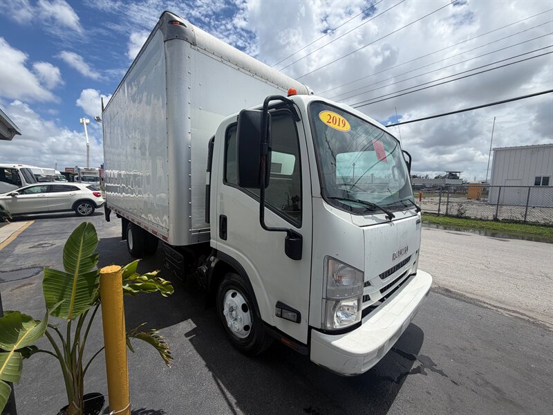 2019 Isuzu NPR-HD's photo
