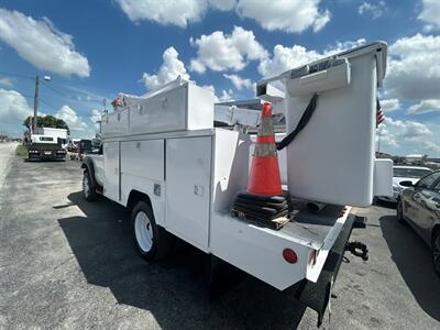 2011 Ford F-450   - Photo 3 - Medley, FL 33166