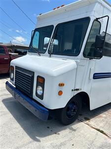 1996 GMC LUNCH TRUCK   - Photo 5 - Medley, FL 33166