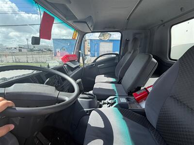 2018 Isuzu FTR   - Photo 6 - Medley, FL 33166
