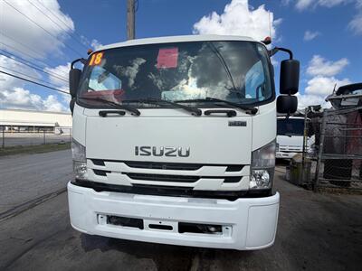 2018 Isuzu FTR   - Photo 2 - Medley, FL 33166