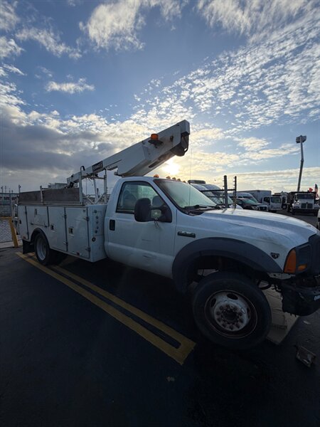 2005 Ford F-450   - Photo 1 - Medley, FL 33166