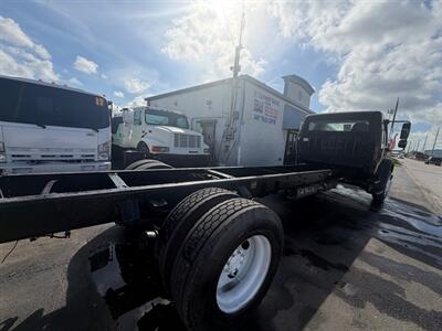 2014 Freightliner M2 106   - Photo 4 - Medley, FL 33166
