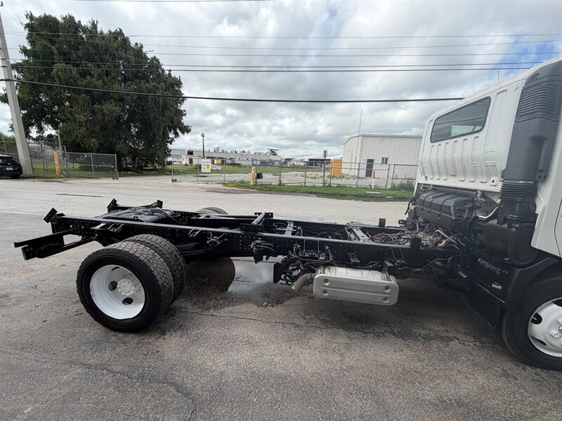 2019 HINO XJC740 - Photo 4 - Medley, FL 33166