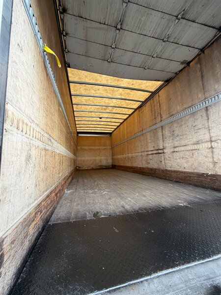2016 Freightliner M-2 - Photo 4 - Medley, FL 33166