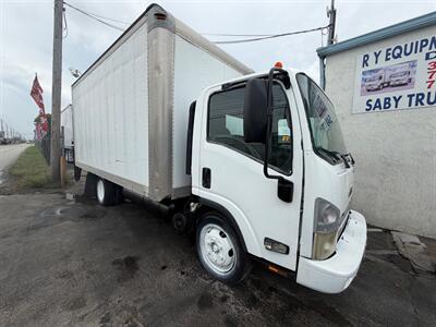 2010 GMC W5500 - Photo 2 - Medley, FL 33166