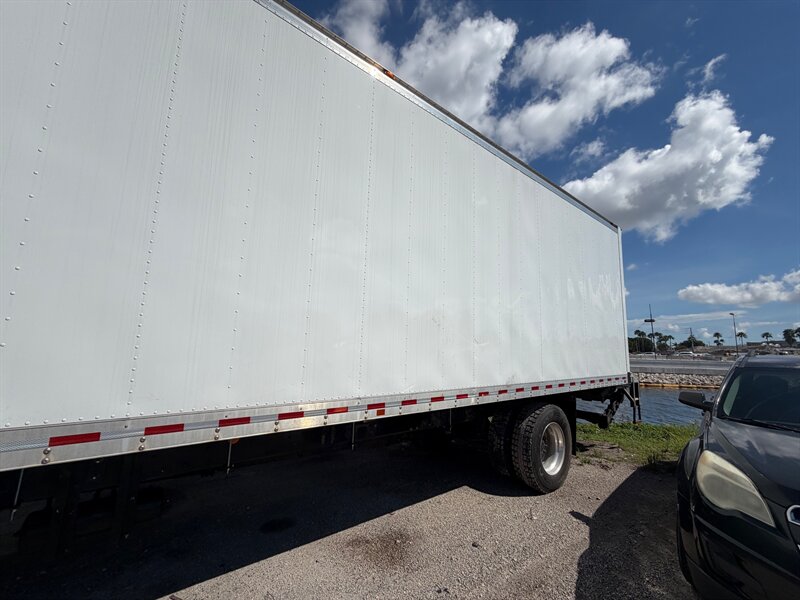 2020 Kenworth T370 - Photo 5 - Medley, FL 33166