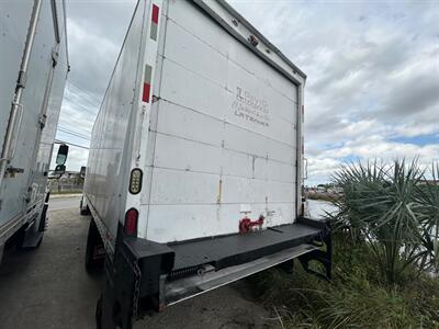 2012 FREIGHTLINER M-2 - Photo 2 - Medley, FL 33166