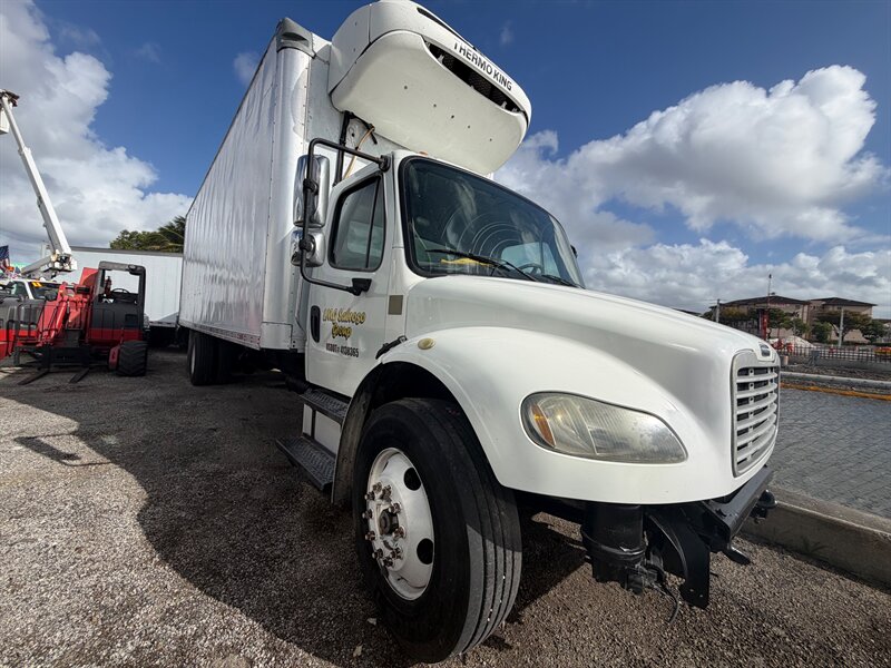 2013 freightliner m-2   - Photo 1 - Medley, FL 33166