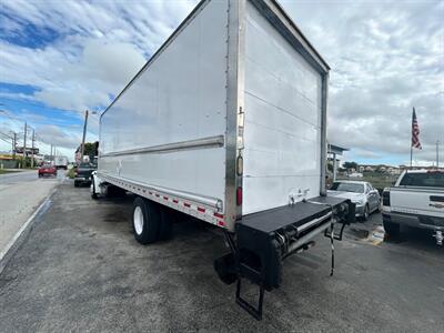 2017 Freightliner M-2   - Photo 4 - Medley, FL 33166