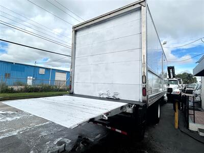 2017 Freightliner M-2   - Photo 6 - Medley, FL 33166