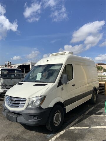 2015 Freightliner Reefer Van - Photo 3 - Medley, FL 33166