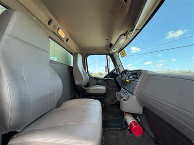 2023 FREIGHTLINER M-2 - Photo 4 - Medley, FL 33166