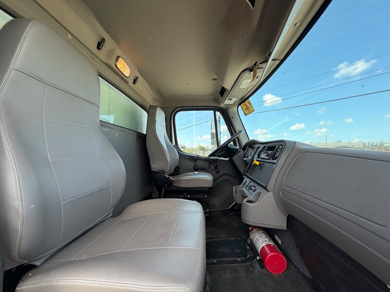 2023 FREIGHTLINER M-2 - Photo 4 - Medley, FL 33166