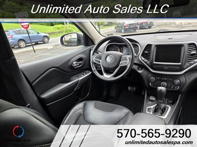 2018 Jeep Cherokee Latitude Plus  Financing Available - Photo 18 - Larksville, PA 18651