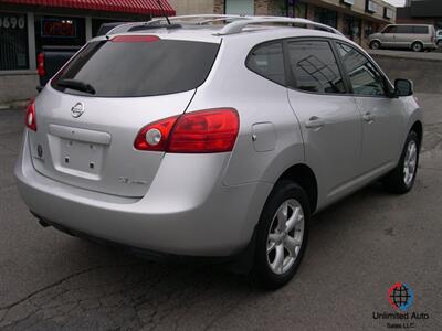 2009 Nissan Rogue SL  Financing Available - Photo 4 - Larksville, PA 18651