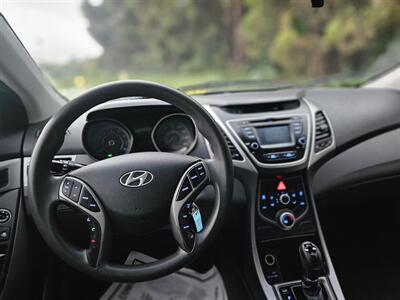 2015 Hyundai Elantra SE   - Photo 7 - Ventura, CA 93003
