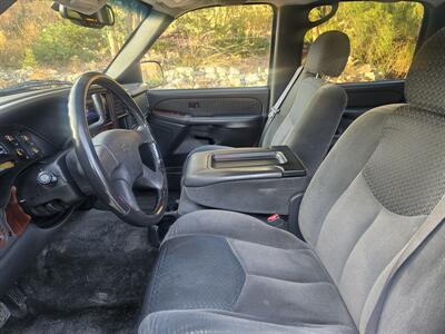 2003 Chevrolet Avalanche 1500 4dr 1500 Crew Cab SB   - Photo 12 - Ventura, CA 93003