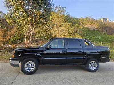 2003 Chevrolet Avalanche 1500 4dr 1500 Crew Cab SB   - Photo 1 - Ventura, CA 93003