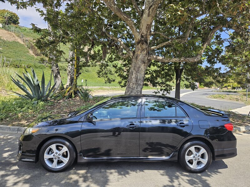 2013 Toyota Corolla S   - Photo 1 - Ventura, CA 93003