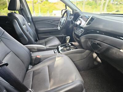 2017 Honda Ridgeline RTL-E   - Photo 16 - Ventura, CA 93003