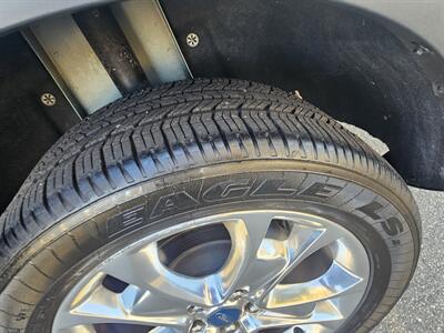 2013 Ford Escape SE - Photo 13 - Ventura, CA 93003