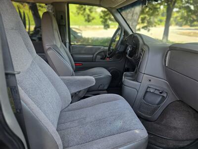 2005 Chevrolet Astro LS   - Photo 8 - Ventura, CA 93003