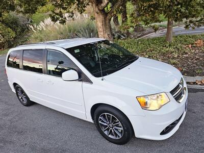 2017 Dodge Grand Caravan SXT   - Photo 4 - Ventura, CA 93003