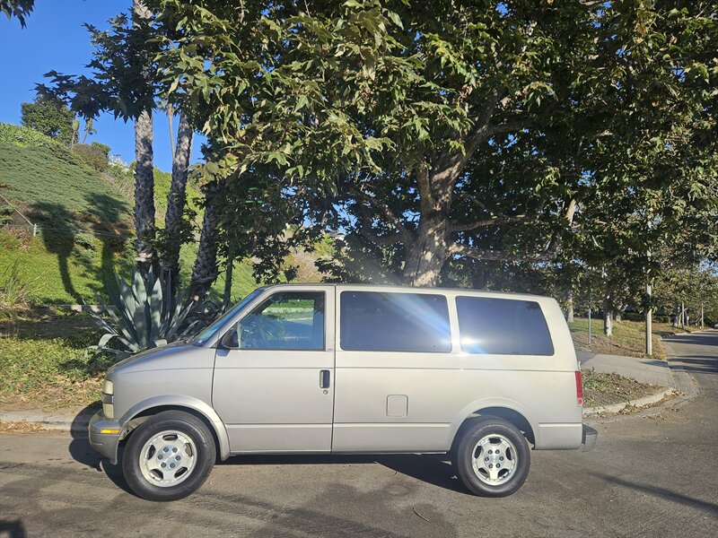 2005 Chevrolet Astro  
