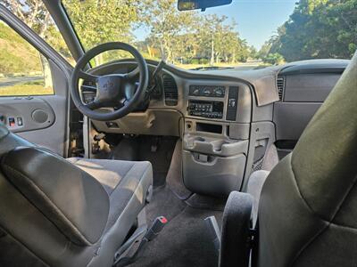 2005 Chevrolet Astro   - Photo 10 - Ventura, CA 93003