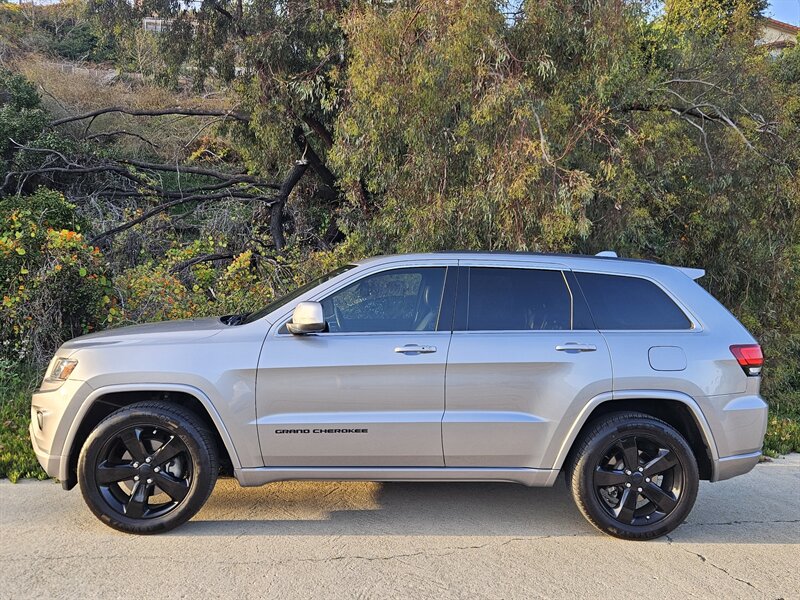 2015 Jeep Grand Cherokee Altitude's photo