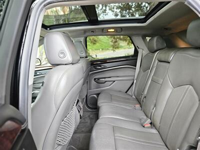 2012 Cadillac SRX Luxury Collection   - Photo 12 - Ventura, CA 93003