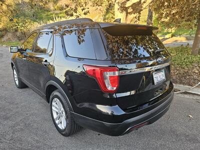 2017 Ford Explorer - Photo 7 - Ventura, CA 93003
