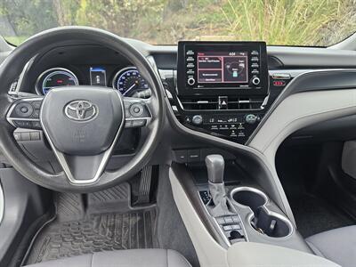 2022 Toyota Camry Hybrid LE   - Photo 9 - Ventura, CA 93003