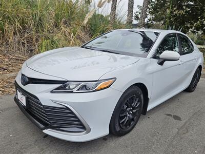 2022 Toyota Camry Hybrid LE   - Photo 3 - Ventura, CA 93003