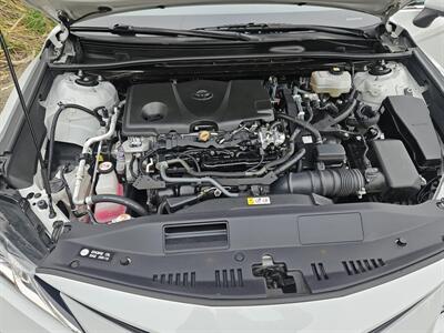 2022 Toyota Camry Hybrid LE   - Photo 13 - Ventura, CA 93003
