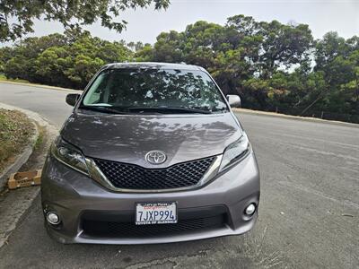 2015 Toyota Sienna SE Minivan 4D - Photo 5 - Ventura, CA 93003