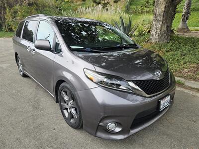 2015 Toyota Sienna SE Minivan 4D - Photo 3 - Ventura, CA 93003