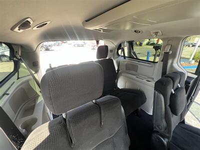 2016 Chrysler Town & Country Touring   - Photo 19 - Ventura, CA 93003