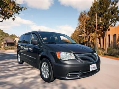 2016 Chrysler Town & Country Touring   - Photo 5 - Ventura, CA 93003