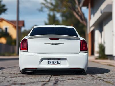2017 Chrysler 300 S Alloy Edition   - Photo 7 - Ventura, CA 93003