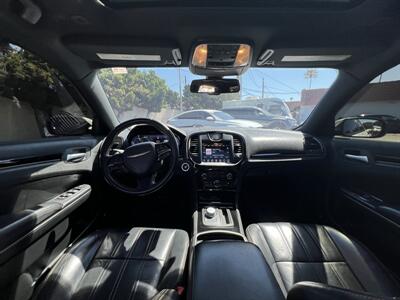 2017 Chrysler 300 S Alloy Edition   - Photo 15 - Ventura, CA 93003
