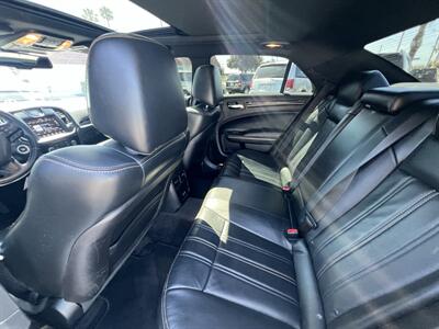 2017 Chrysler 300 S Alloy Edition   - Photo 11 - Ventura, CA 93003