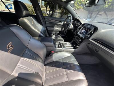 2017 Chrysler 300 S Alloy Edition   - Photo 14 - Ventura, CA 93003
