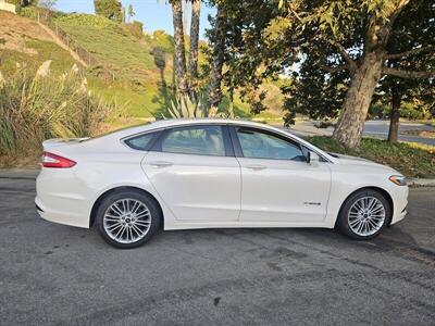 2014 Ford Fusion SE   - Photo 24 - Ventura, CA 93003