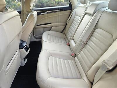 2014 Ford Fusion SE   - Photo 20 - Ventura, CA 93003