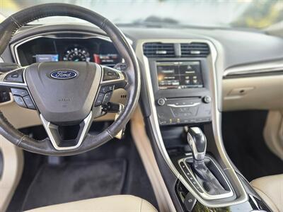 2014 Ford Fusion Hybrid SE   - Photo 8 - Ventura, CA 93003