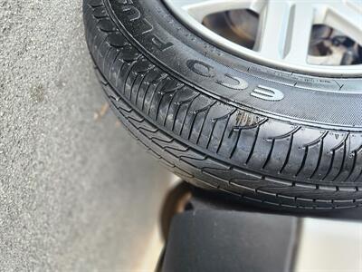 2006 Volvo S40 2.4i   - Photo 15 - Ventura, CA 93003